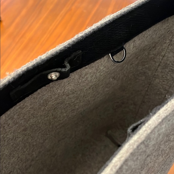 Graf Lantz Gray Wool Shoulder Bag - Picture 10 of 12